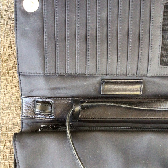 Hobo Black Leather Convertible Clutch Crossbody Bag - Picture 10 of 11